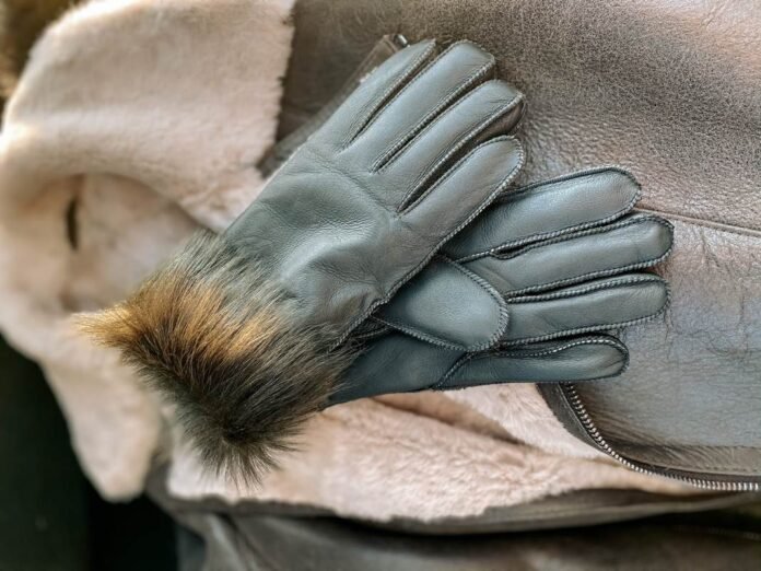 Modern Women's Gloves