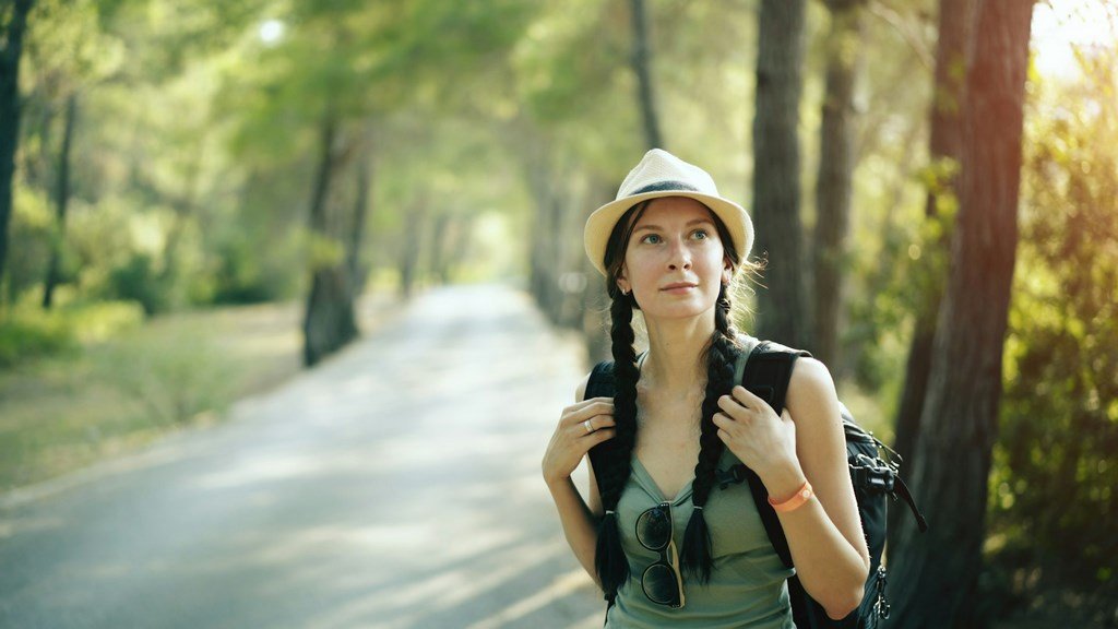 Staying Safe: Essential Solo Female Hiking Safety Tips for UK Trails 2026
